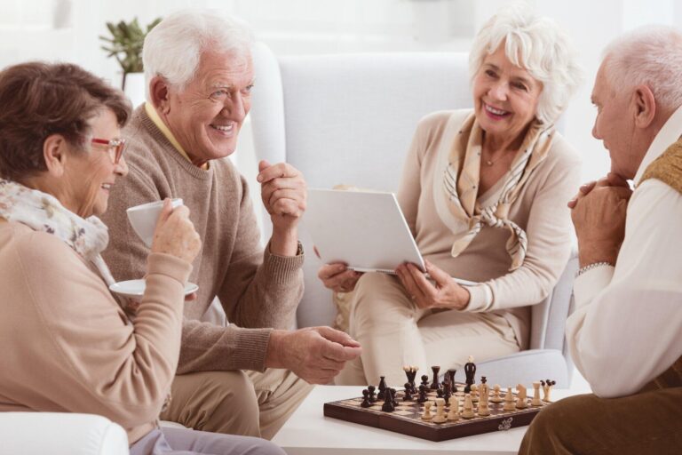 Key Expenses in Independent Living: Tips for Smart Senior Budgeting