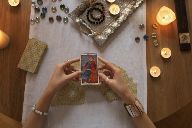 Tarot Reading Online: Unlocking Guidance Anytime, Anywhere